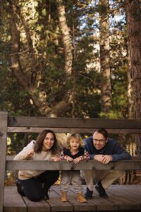 Servizio fotografico per famiglia nella natura di Serena Morandi | Valchiavenna, Valtellina, Lago di Como, Lecco, Milano, Lombardia