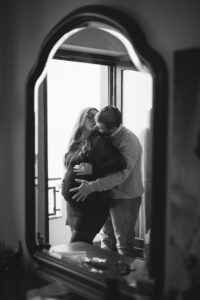 Servizio fotografico di gravidanza nella natura e a domicilio | Serena Morandi | Valchiavenna, Valtellina, Engadina, Lago di Como, Sondrio, Lecco, Milano, Lombardia