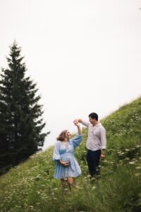 Servizio fotografico di gravidanza nella natura e a domicilio | Serena Morandi | Valchiavenna, Valtellina, Engadina, Lago di Como, Sondrio, Lecco, Milano, Lombardia